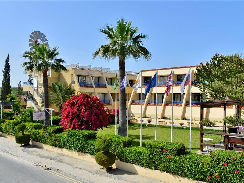 Napa Prince Hotel Apts Ayia Napa Bagian luar foto